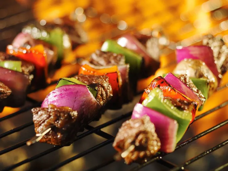Recette de brochettes marinées pour barbecue, Nice, Boucherie Clémenceau